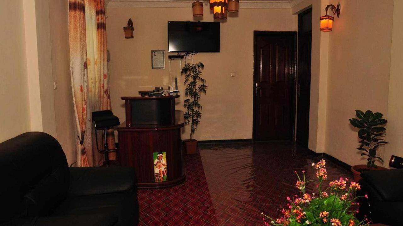Keba Guest House Addis Abeba Buitenkant foto